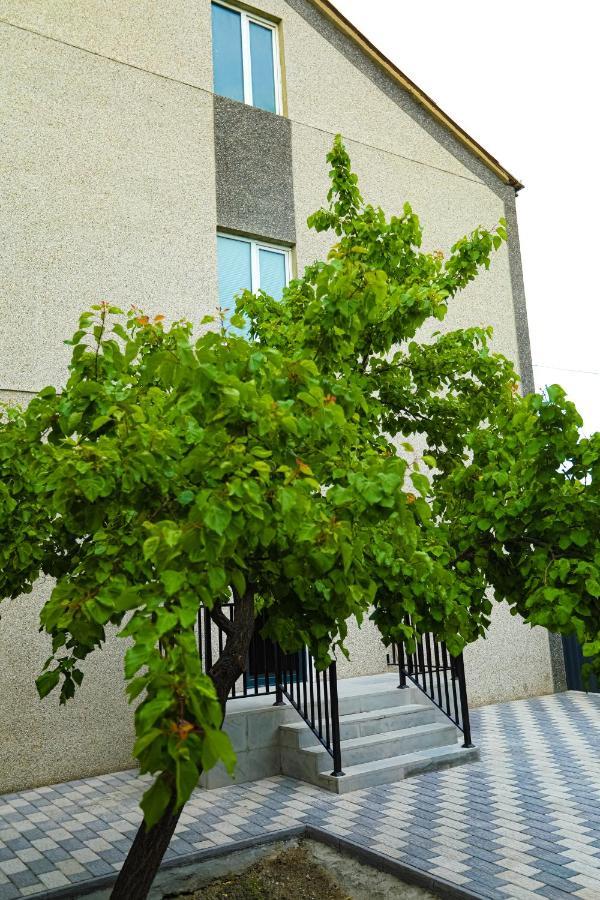 Am Hotel Erivan Exterior foto
