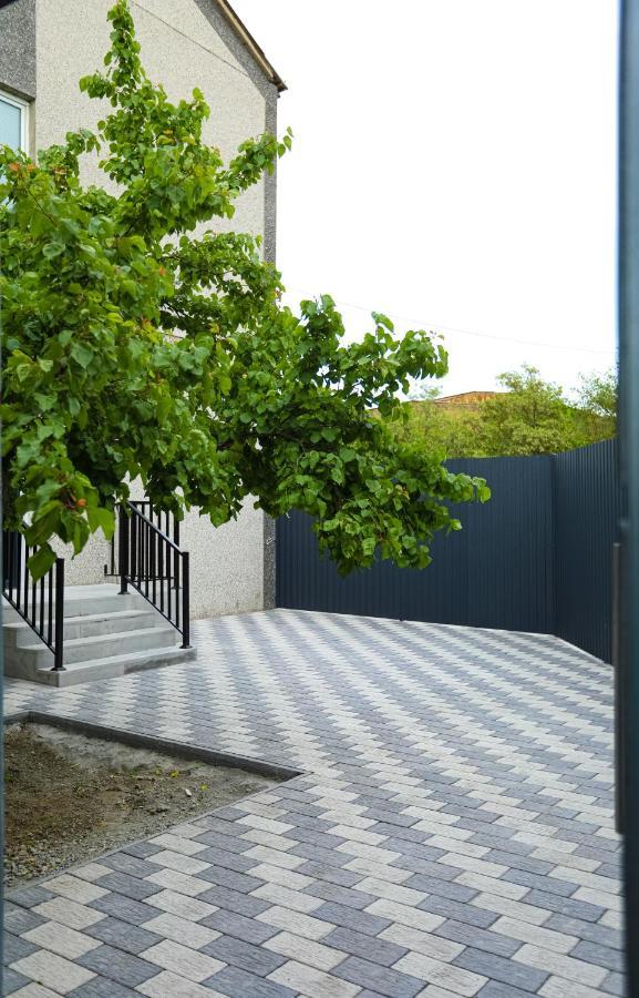 Am Hotel Erivan Exterior foto