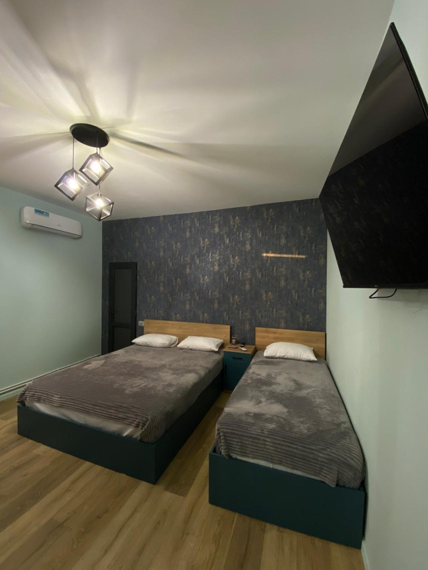 Am Hotel Erivan Exterior foto